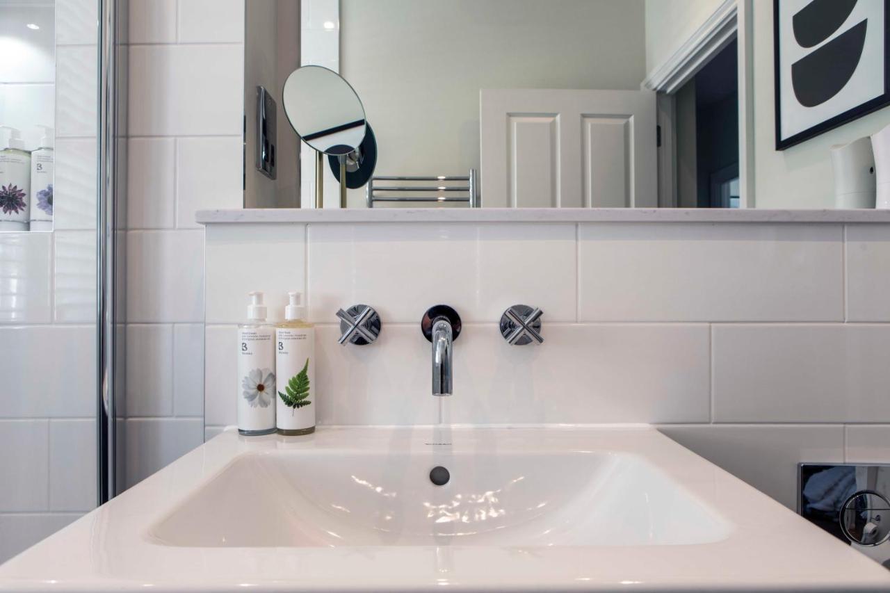 Beautiful, Modern Apartment In Hope Place Bath, 1 Bedroom Luxury City Centre Apartment With Beautiful City Views, A Stones Throw From The Royal Crescent In Bath Exterior foto